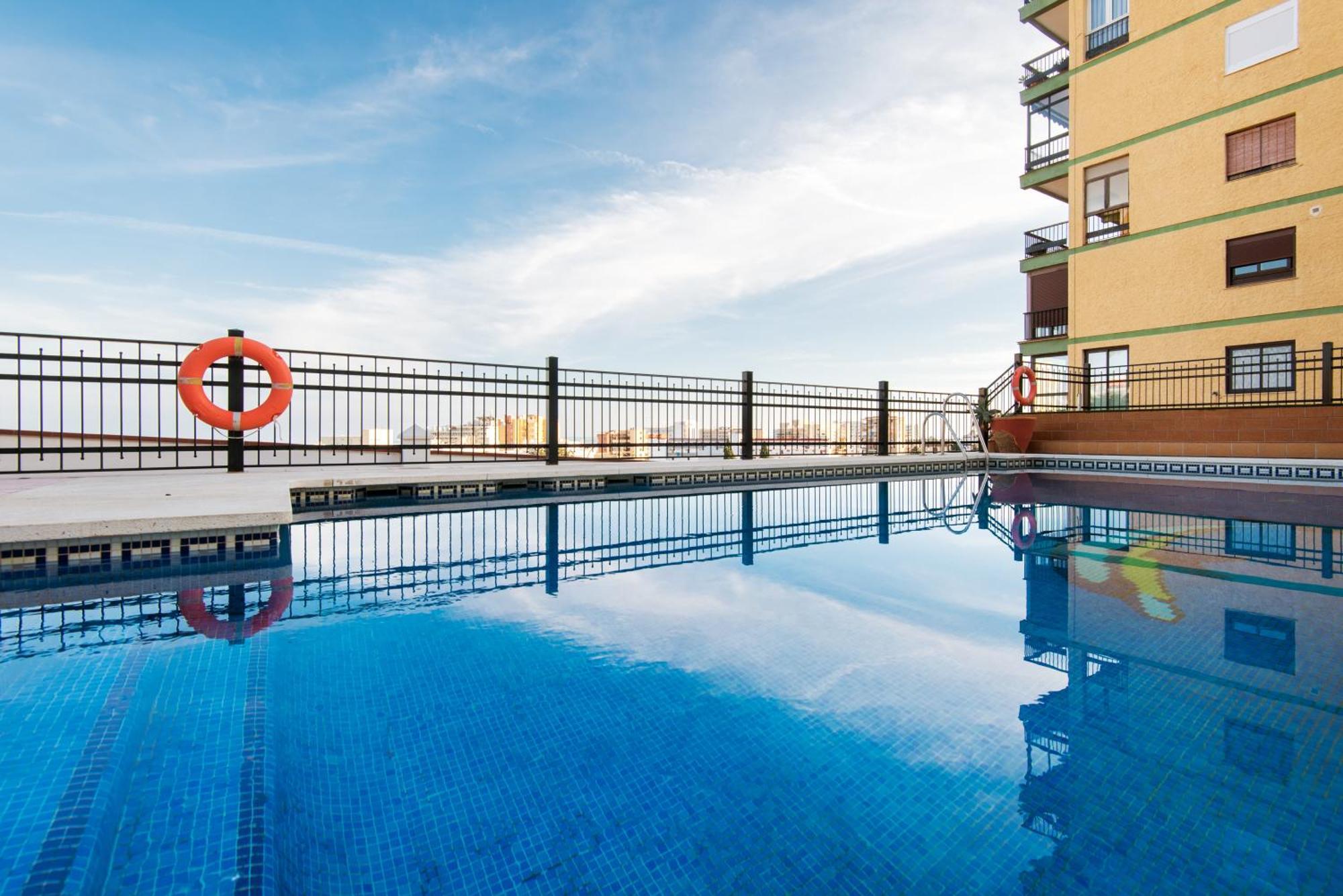 טורמולינוס Sea View And 350M To The Beach מראה חיצוני תמונה