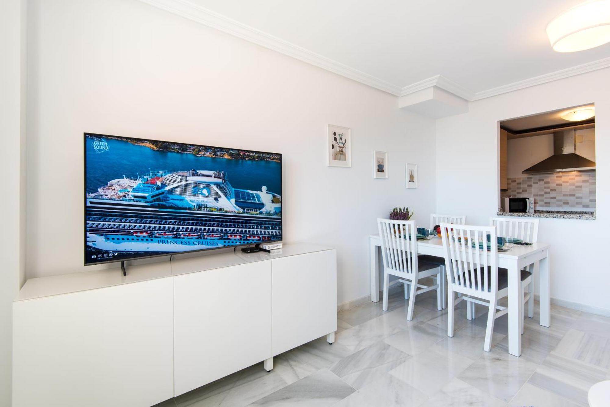 טורמולינוס Sea View And 350M To The Beach מראה חיצוני תמונה